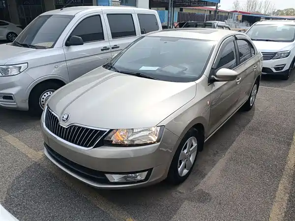 Skoda Rapid 2013