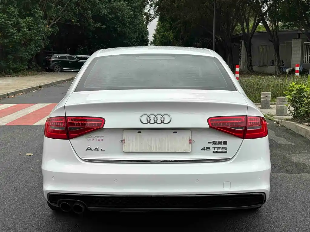 Audi A4L 2015 — фото 3