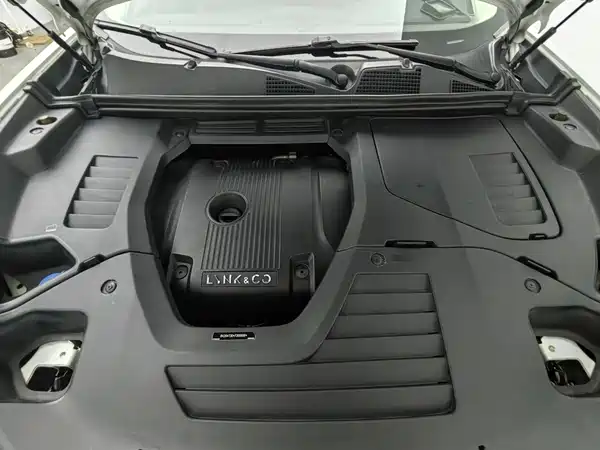 Lynk & Co 01 2018