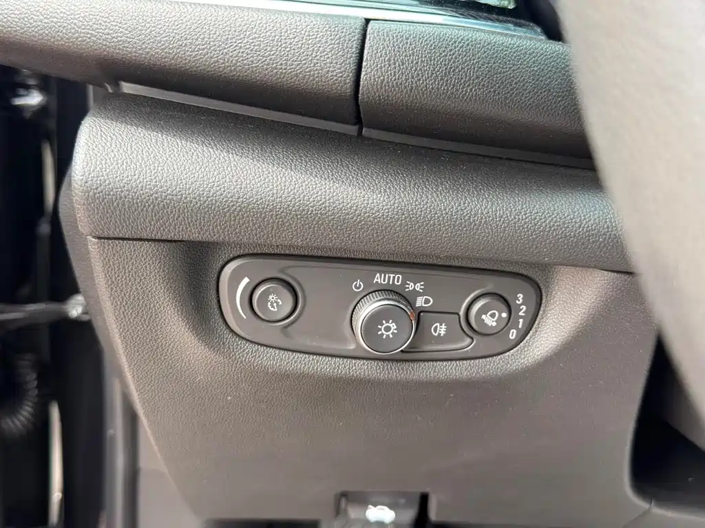 Buick Regal 2022 — фото 12