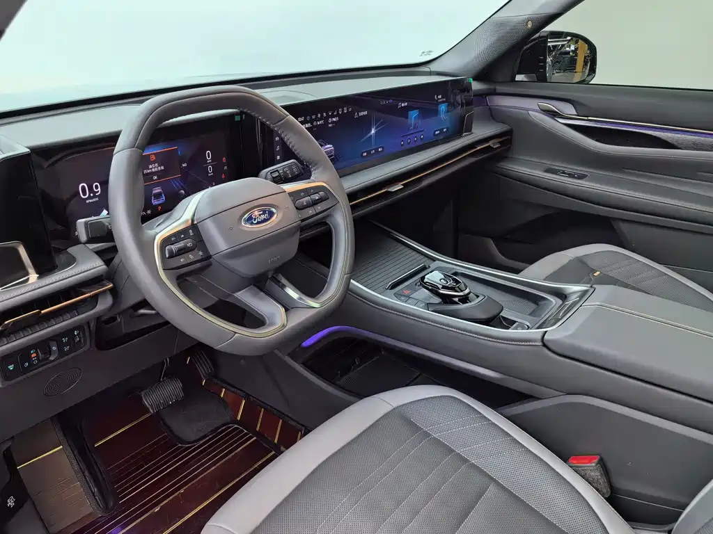 Ford Edge 2023 — фото 19