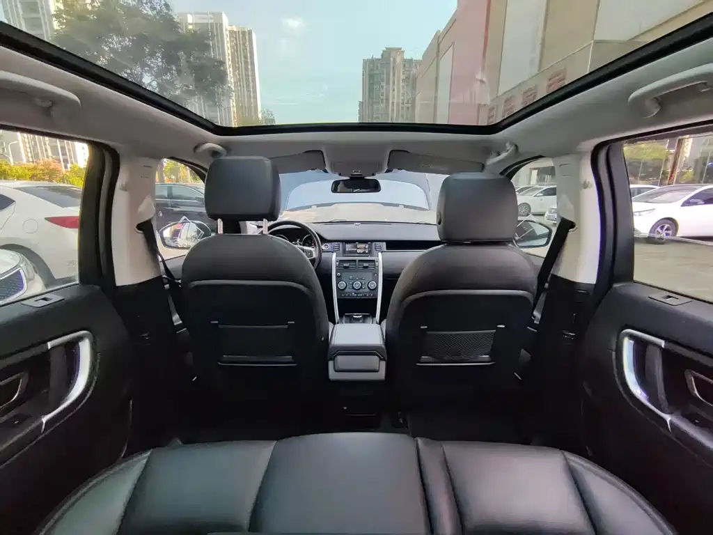 Land Rover Discovery Sport 2018 — фото 9