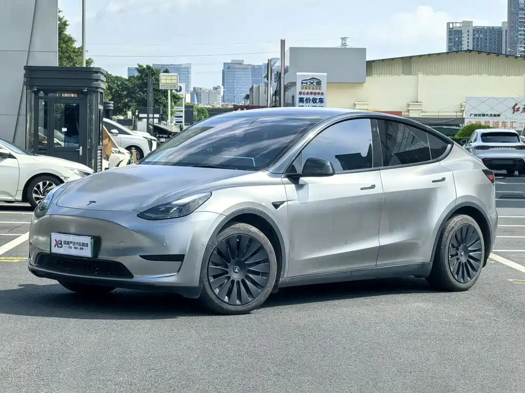 Tesla Model Y 2022 — фото 3