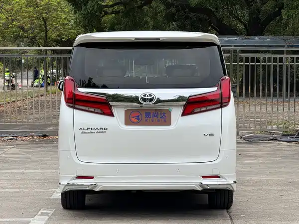 Toyota Alphard 2018