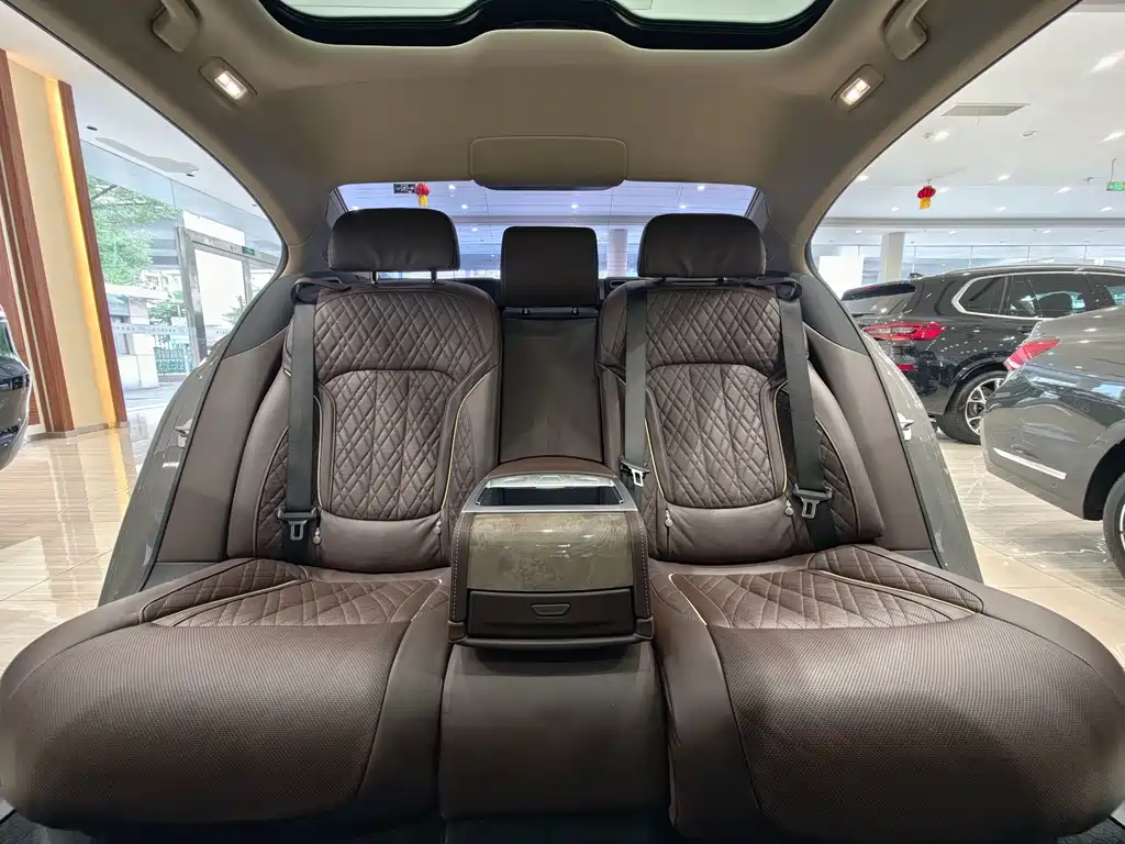 BMW 7 Series 2020 — фото 19