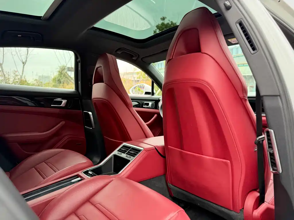 Porsche Panamera 2018 — фото 17