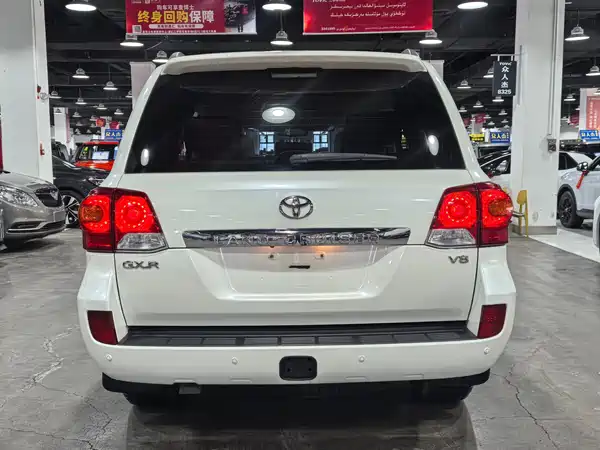 Toyota Land Cruiser 2015