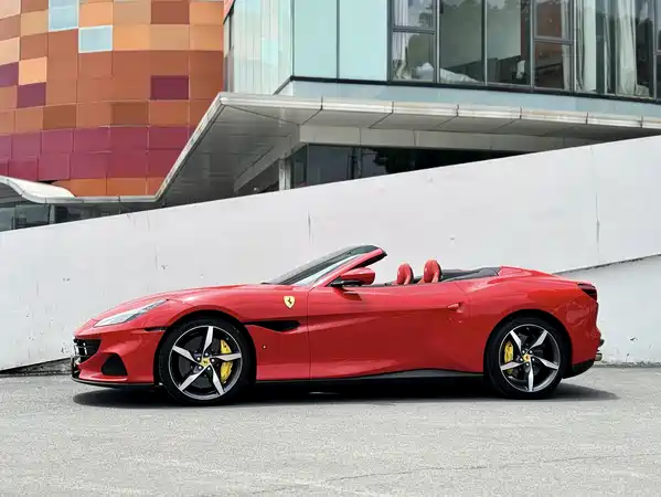 Ferrari Portofino 2021