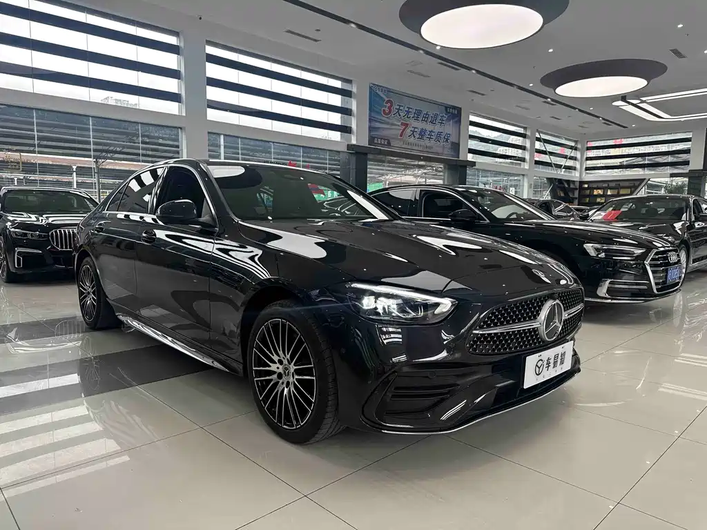 Mercedes-Benz C-Class 2023 — фото 3