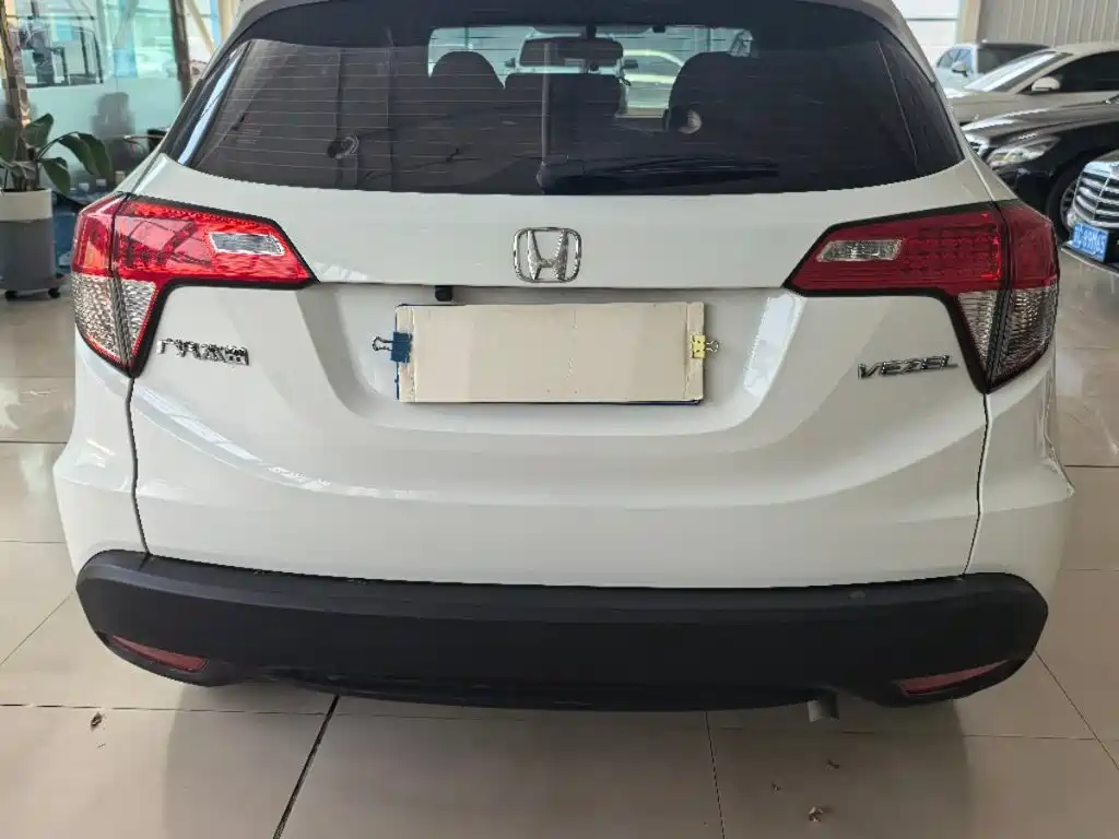 Honda Vezel 2022 — фото 8