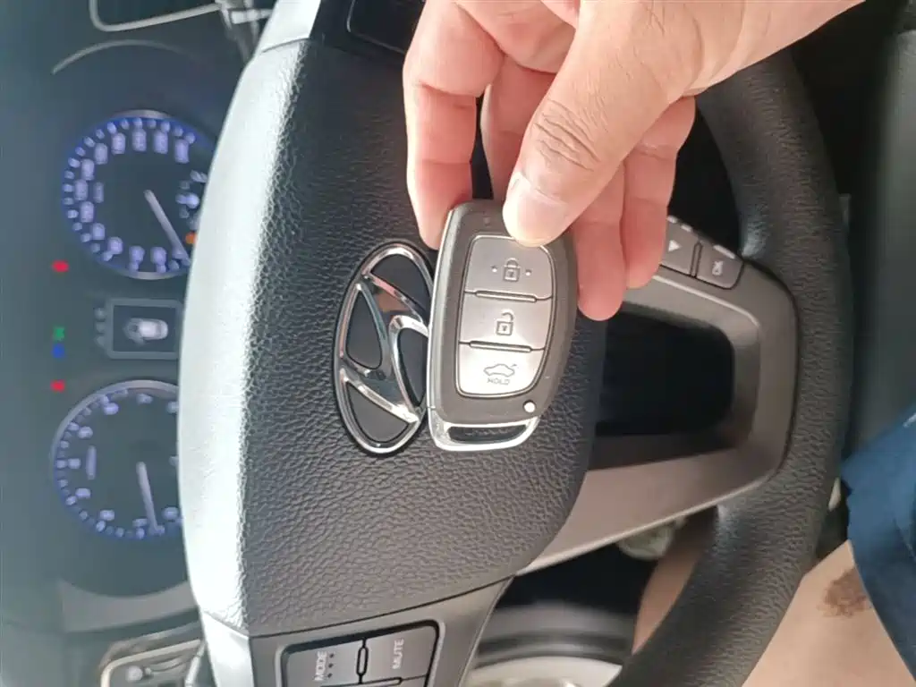 Hyundai Mistra 2015 — фото 9