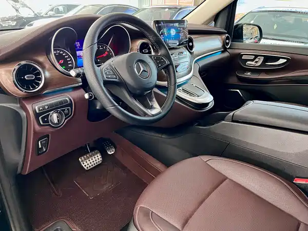 Mercedes-Benz V-Class 2022