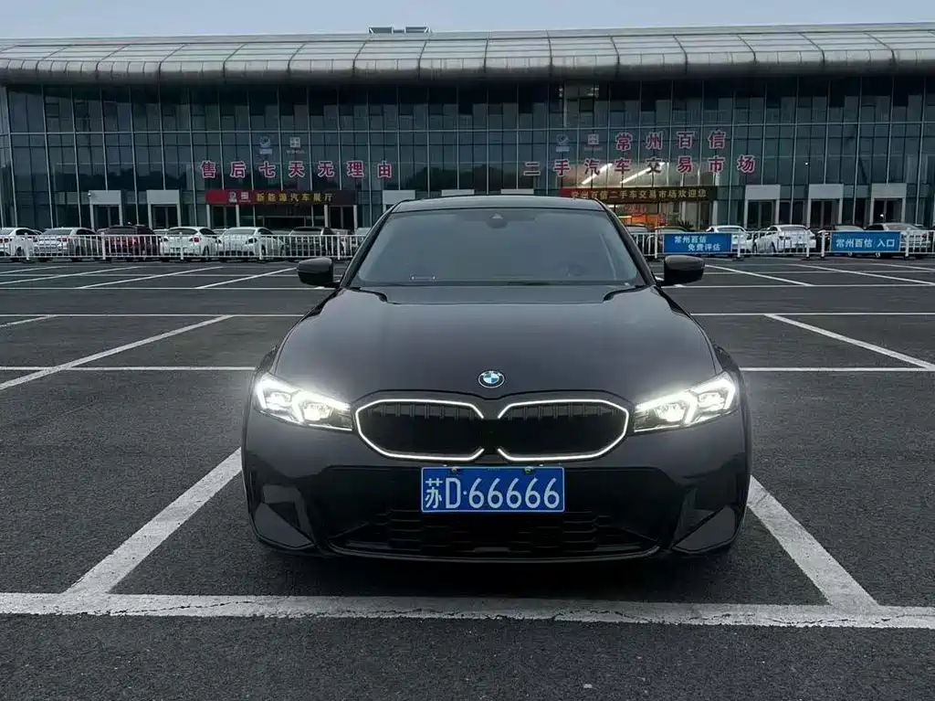 BMW 3 Series 2025