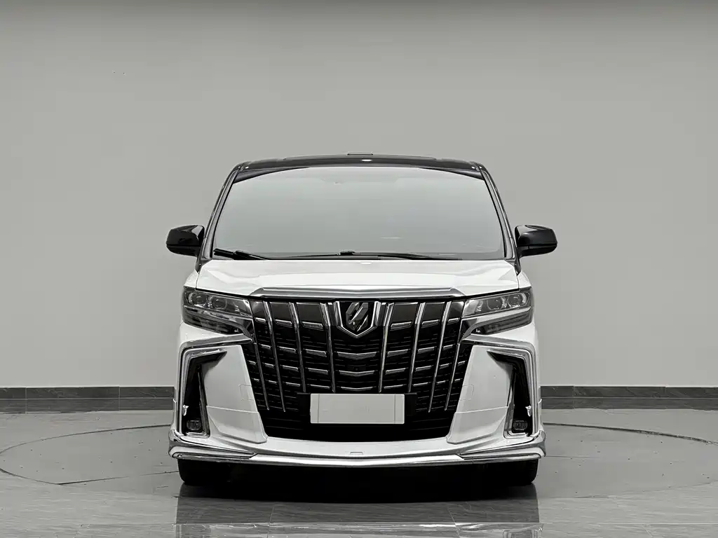 Toyota Alphard 2018 — фото 2