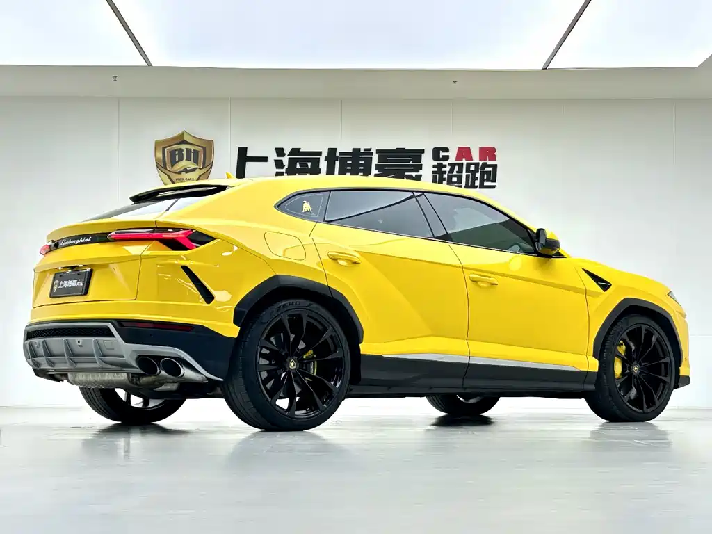 Lamborghini Urus 2019 — фото 3