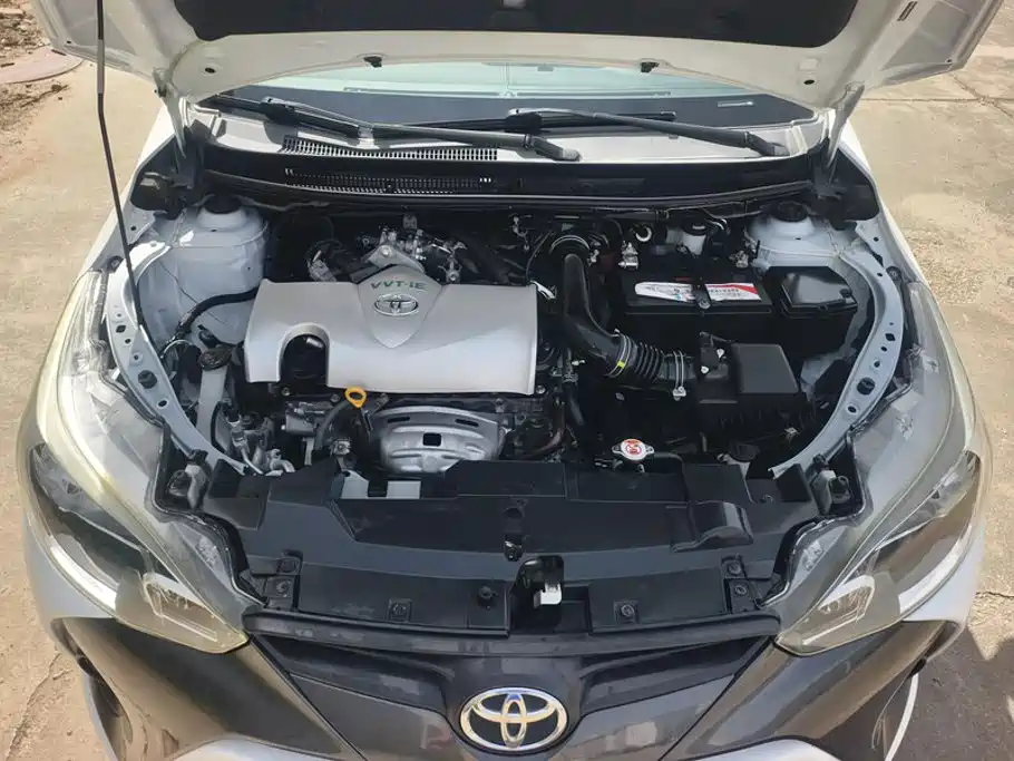 Toyota Yaris L 2019 — фото 10