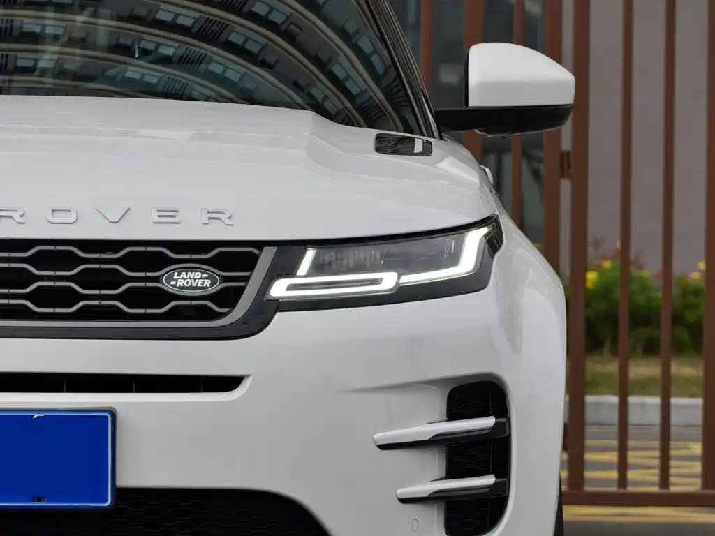 Land Rover Evoque 2021 — фото 15