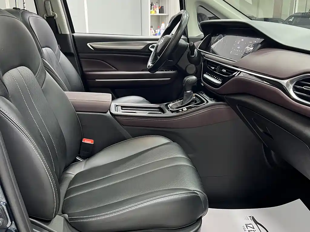 GAC Motor Trumpchi M6 2022 — фото 19