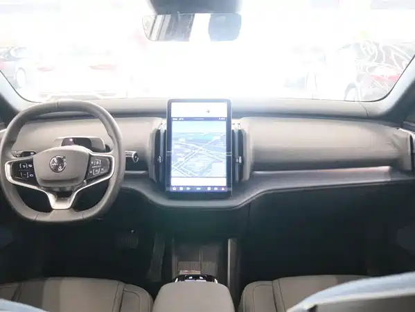 Volvo EX30 2025