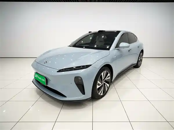 NIO ET5 2022