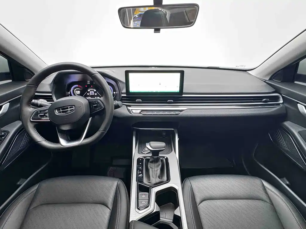 Geely Emgrand 2023 — фото 12