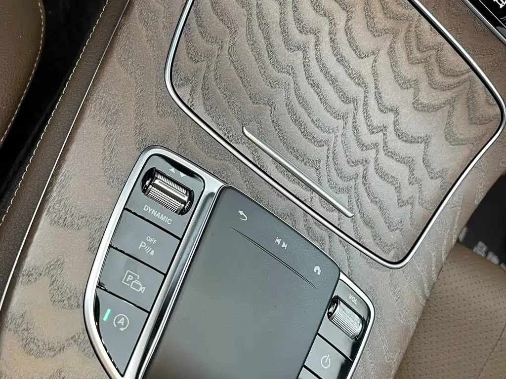 Mercedes-Benz E-Class 2023 — фото 23