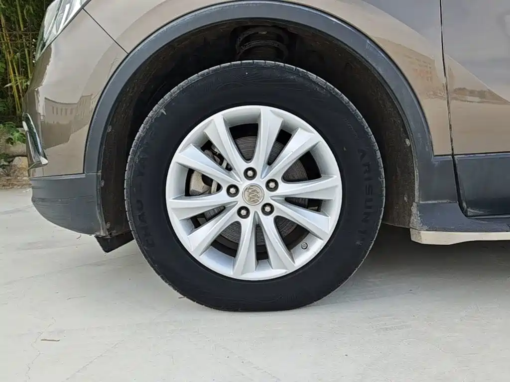 Buick Envision Plus 2017 — фото 23