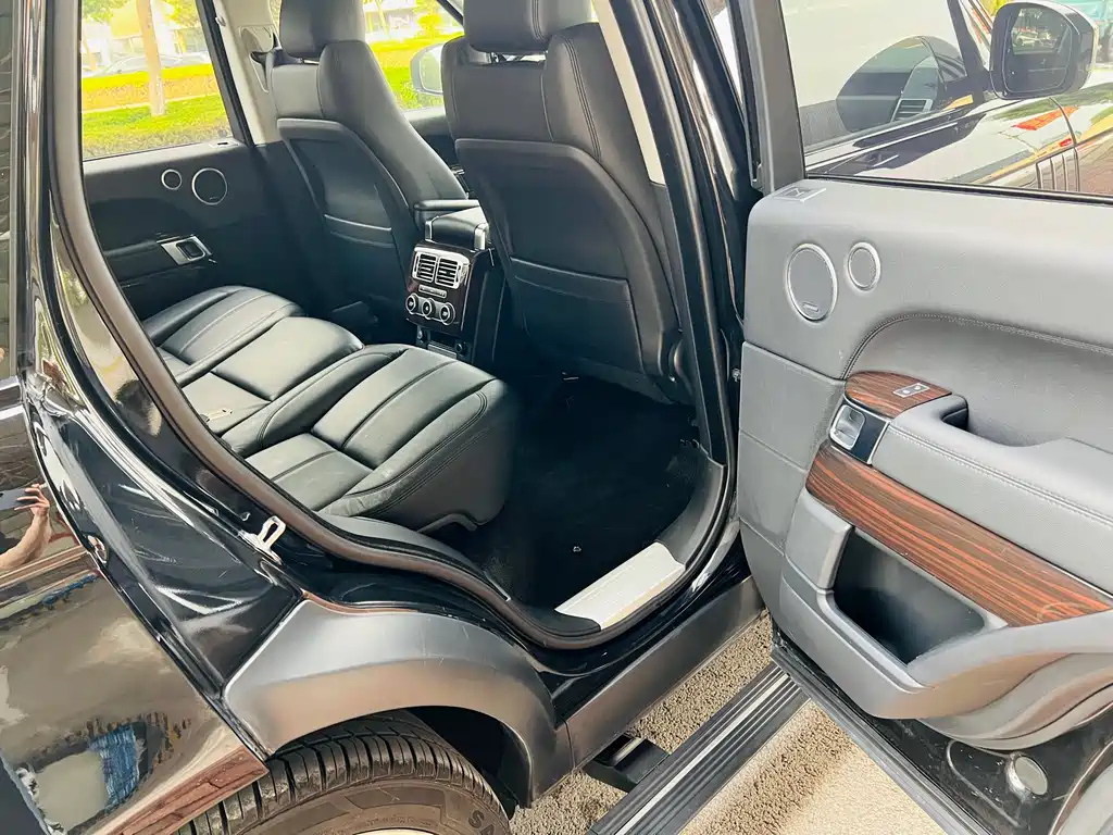 Land Rover Range Rover 2018 — фото 14