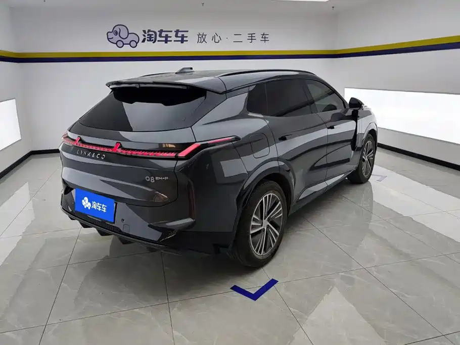 Lynk & Co 08 EM-P 2024 — фото 3