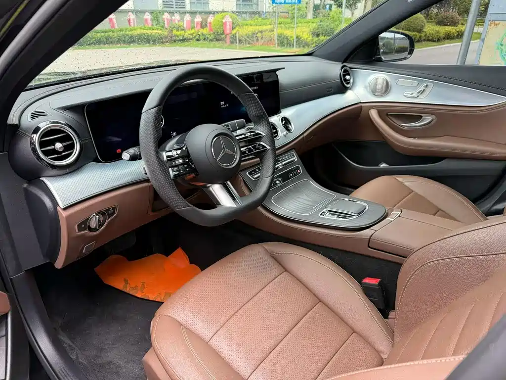Mercedes-Benz E-Class 2022