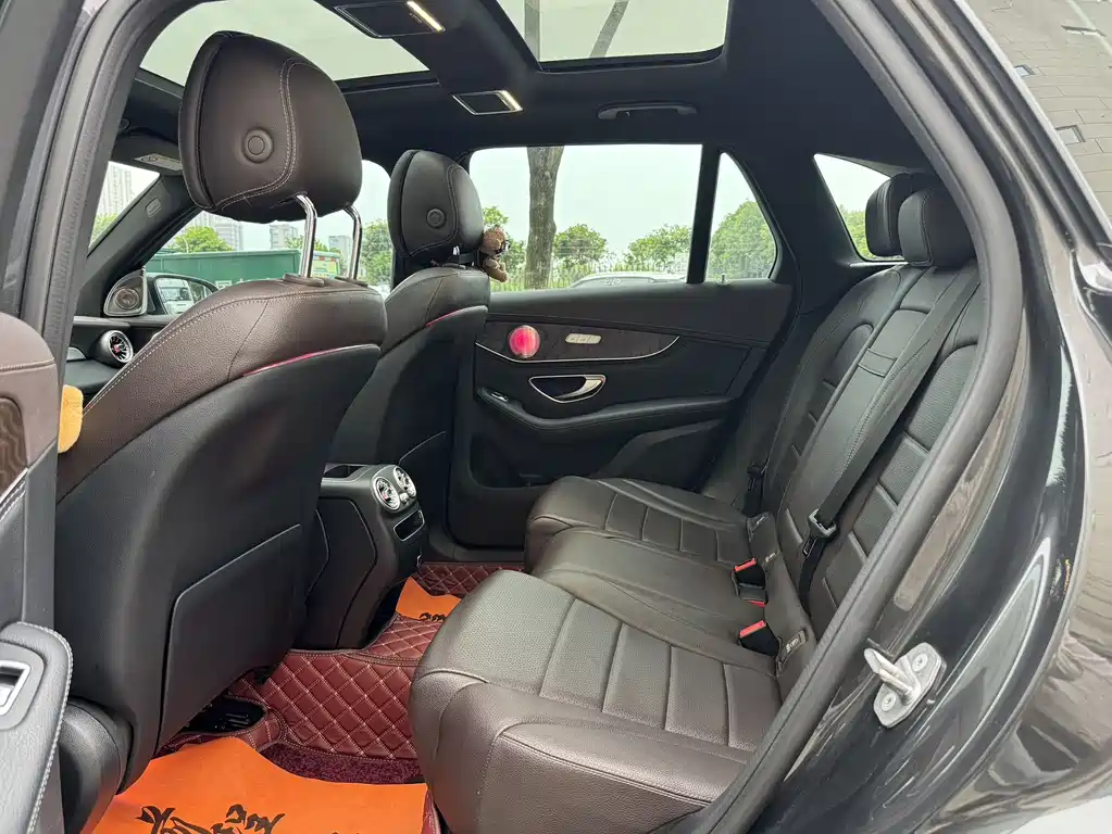 Mercedes-Benz GLC 2021