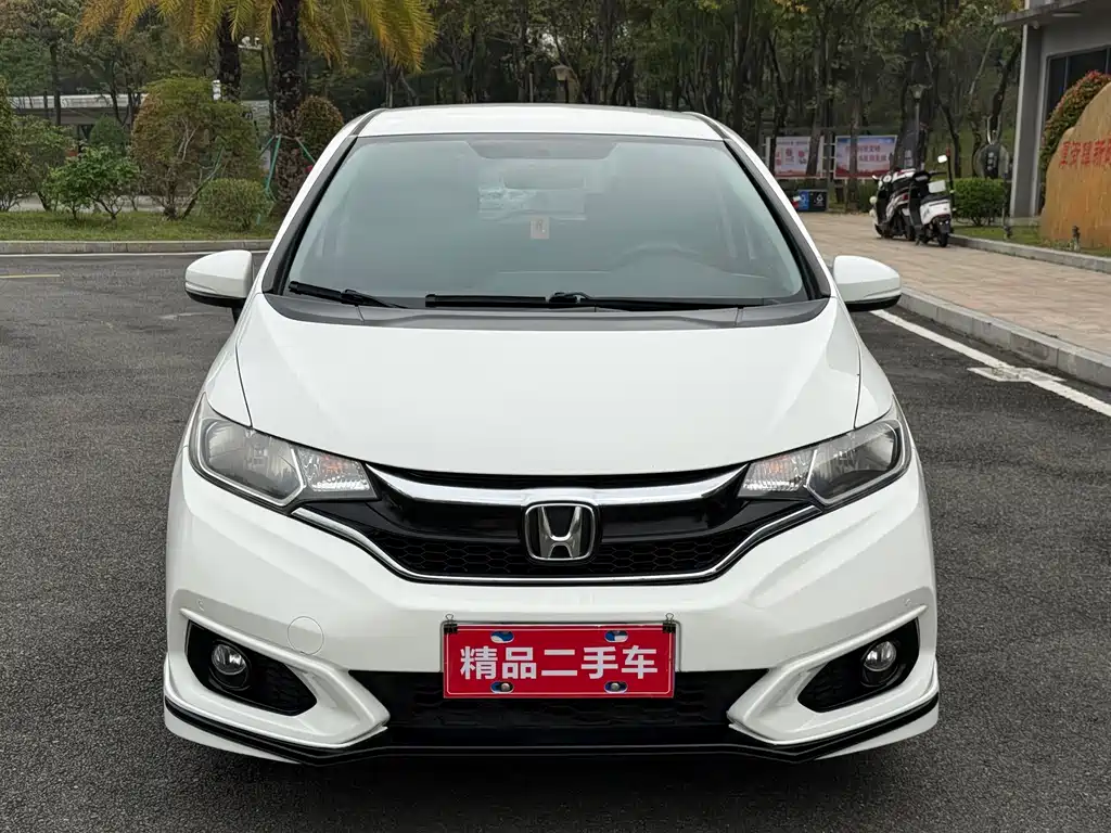 Honda Fit 2018 — фото 2