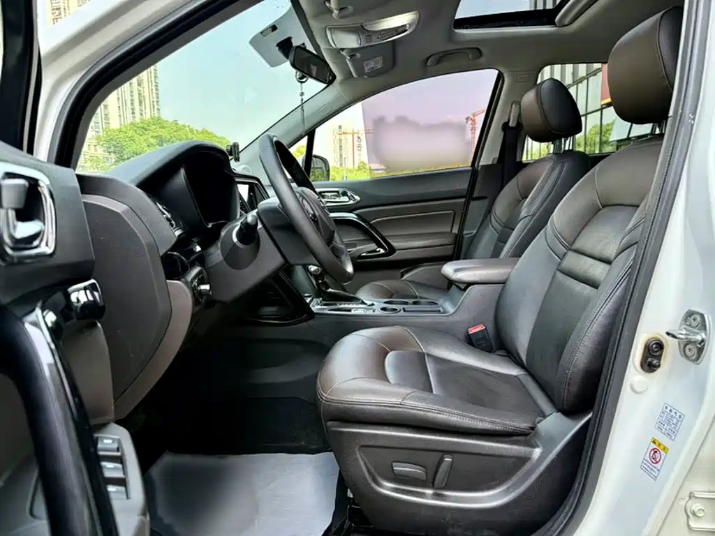GAC Trumpchi GS4 2017 — фото 17