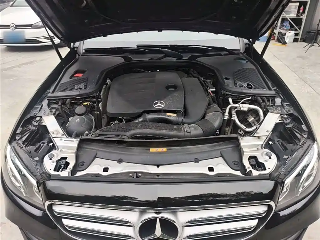 Mercedes-Benz E-Class 2020 — фото 20