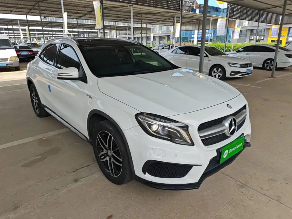 Mercedes-Benz GLA 2016
