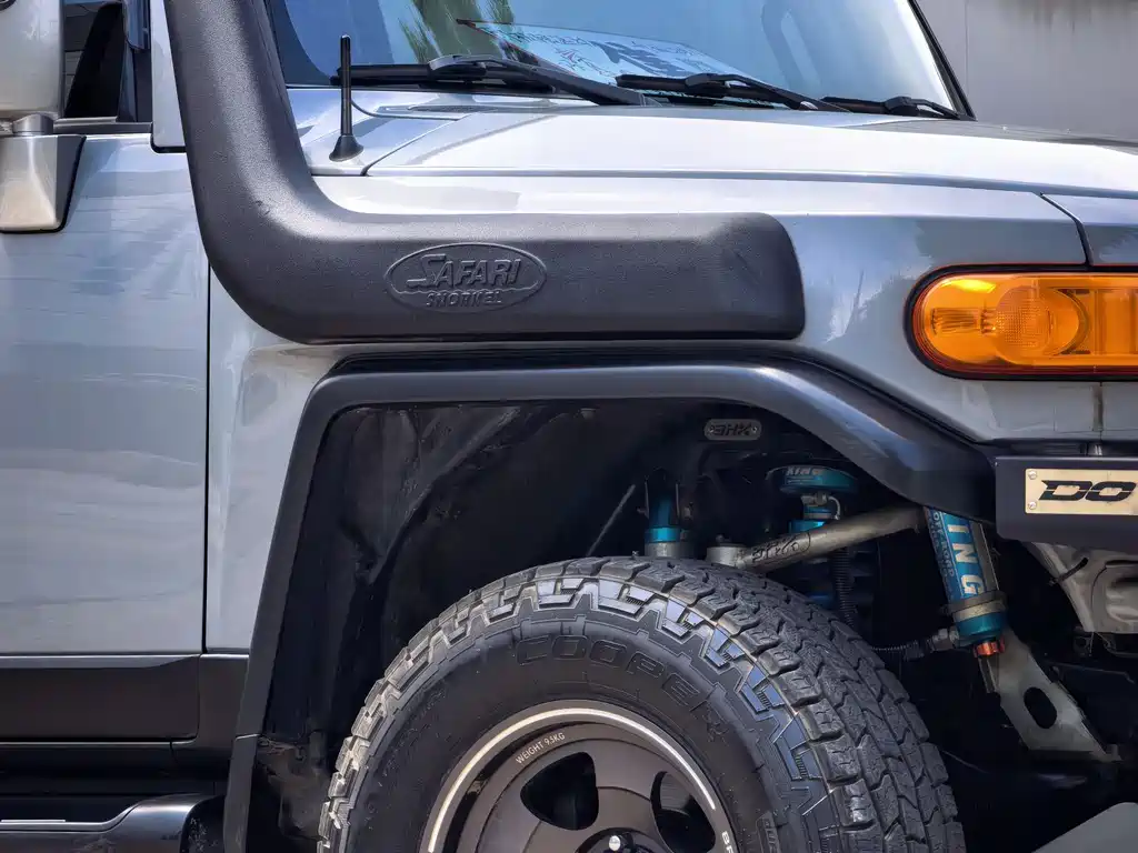 Toyota FJ Cruiser 2019 — фото 6