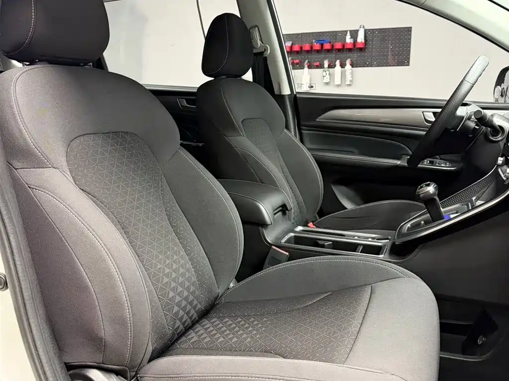 Haval M6 2022 — фото 11