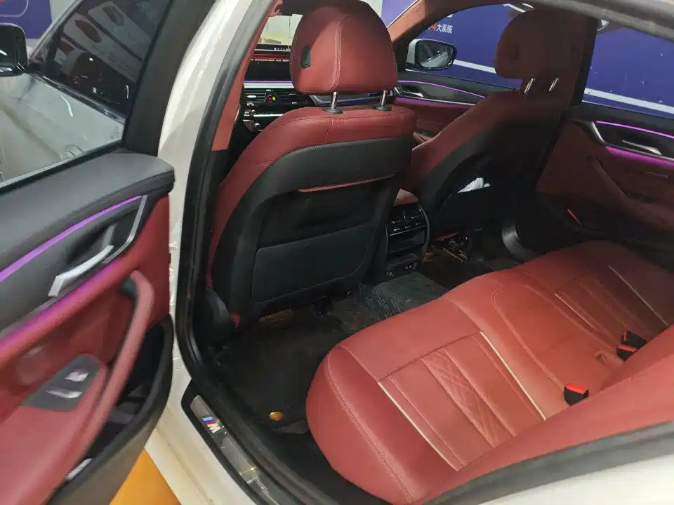 BMW 5 Series 2021