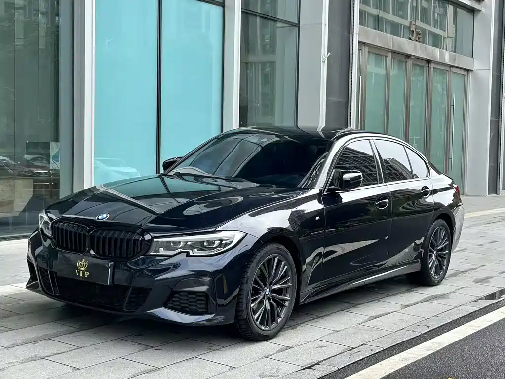 BMW 3 Series 2020 — фото 1