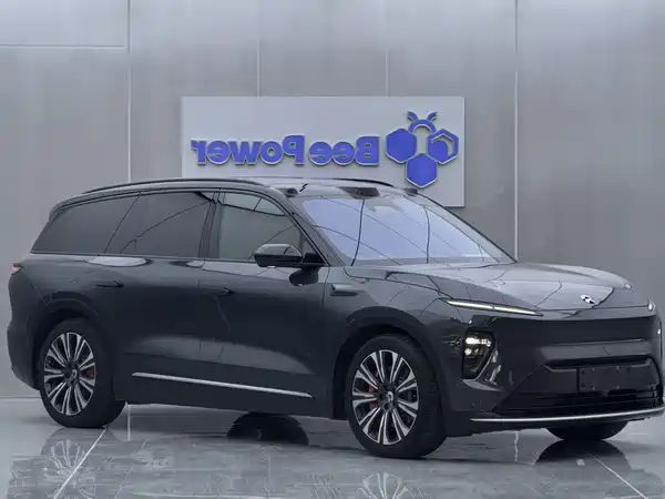 NIO ES8 2023