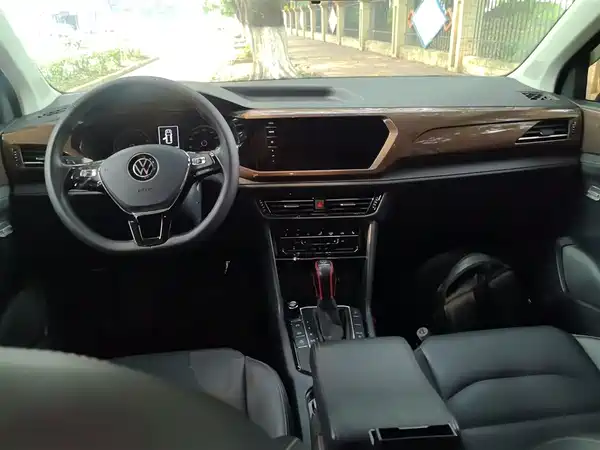 Volkswagen Tharu 2021