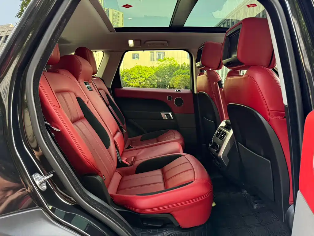 Land Rover Sport 2019 — фото 11