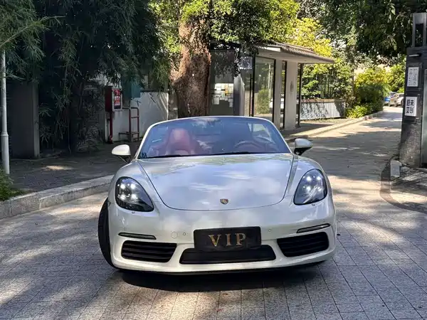 Porsche 718 2017