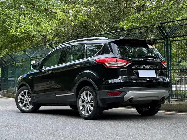 Ford Kuga 2014