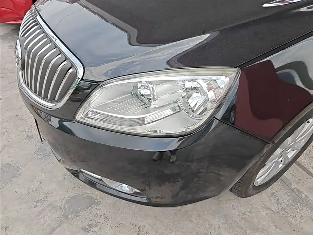 Buick Excelle 2015 — фото 24