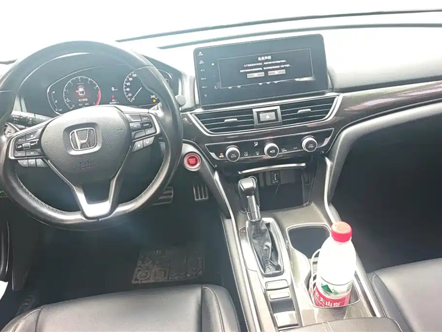 Honda Accord 2022 — фото 12