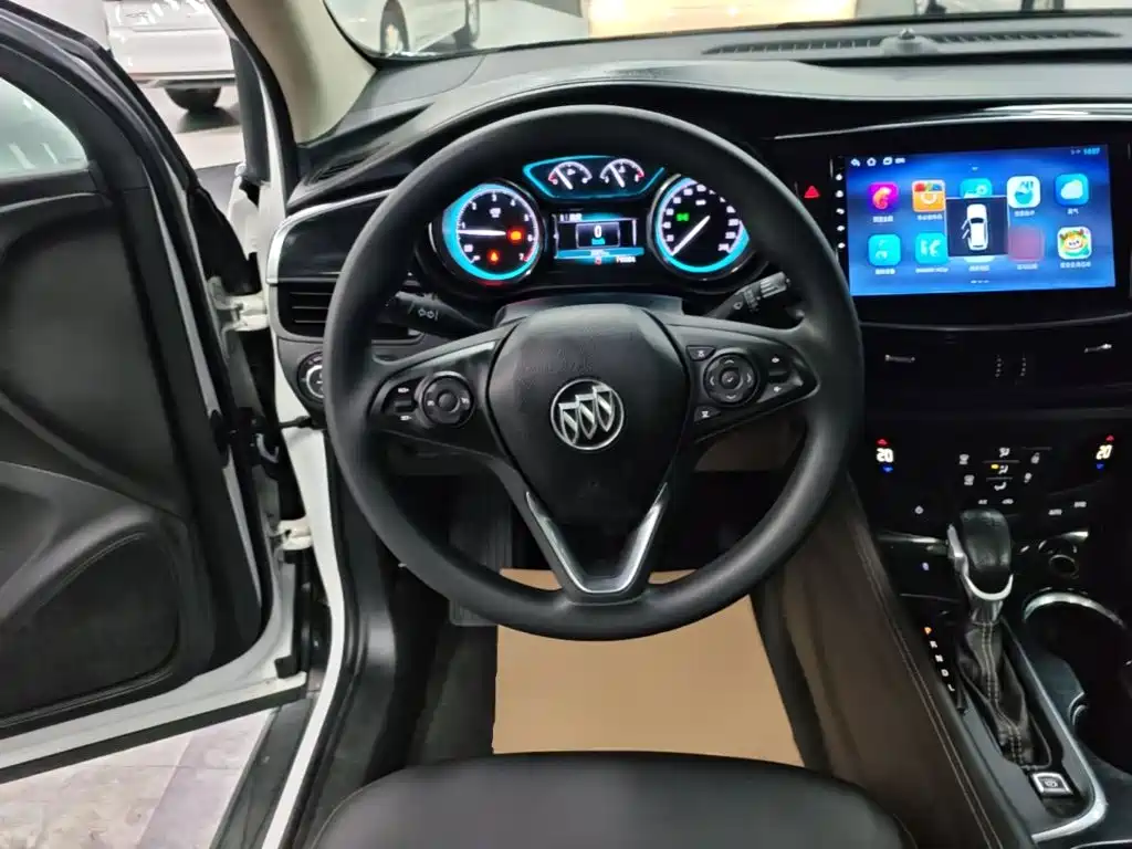 Buick Envision Plus 2017 — фото 11