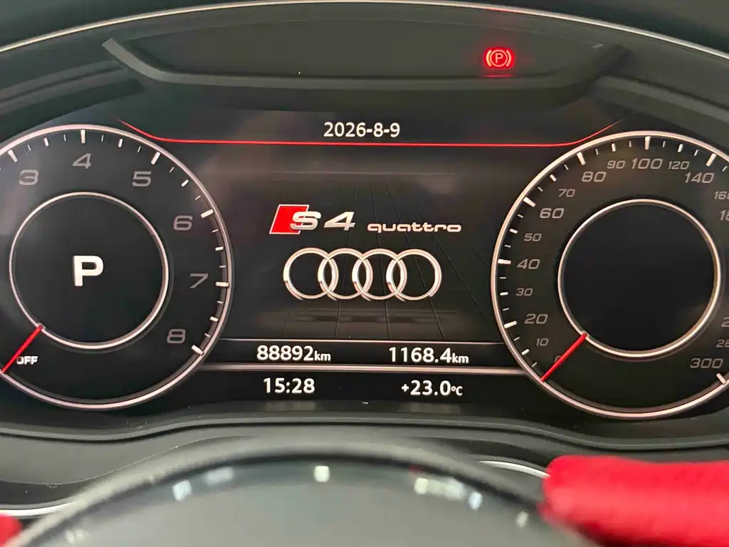 Audi A4L 2019 — фото 24