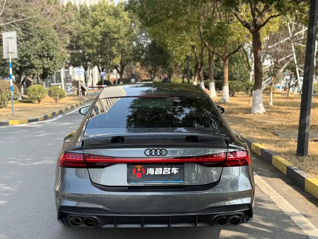 Audi A7 2022 — фото 5
