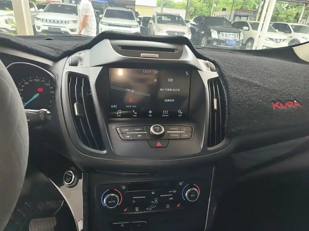 Ford Kuga 2017 — фото 13